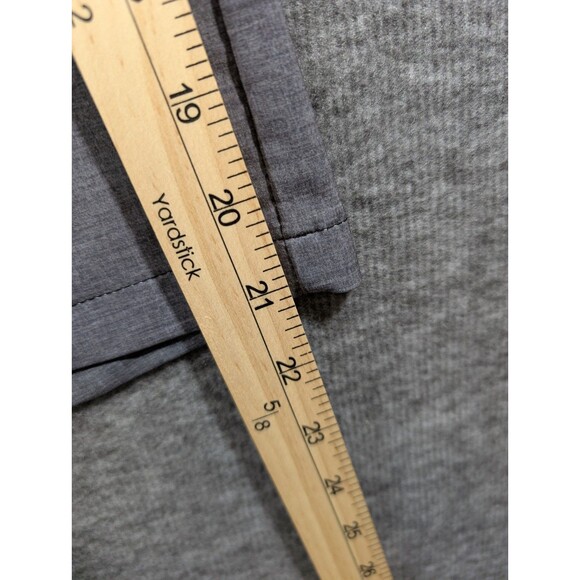 Academy Mens Grey and Black Shorts Zipper Pocket Detail Size 32 Casual, Travel - Picture 7 of 16